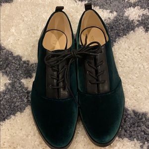 New Nine West Velvet & Leather Shoes Size: 9